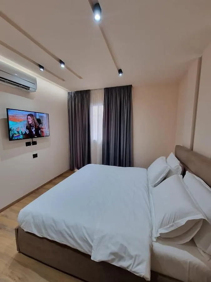 Djakbe Hotel Tirana 0*,