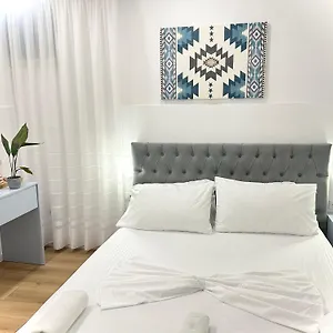 3* Hotel Square