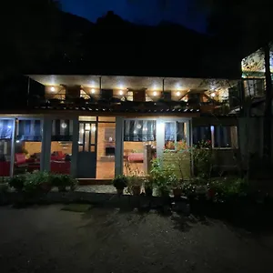 Bovilla Canyon Hotel